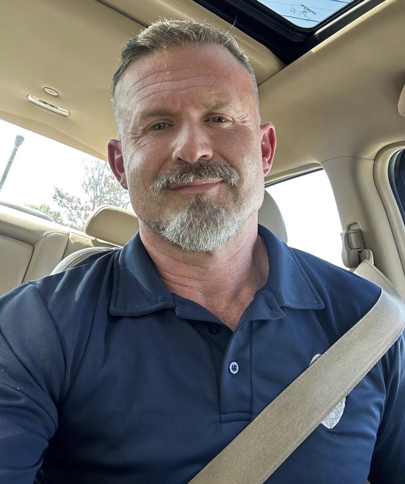 Kevin Davis profile.jpeg